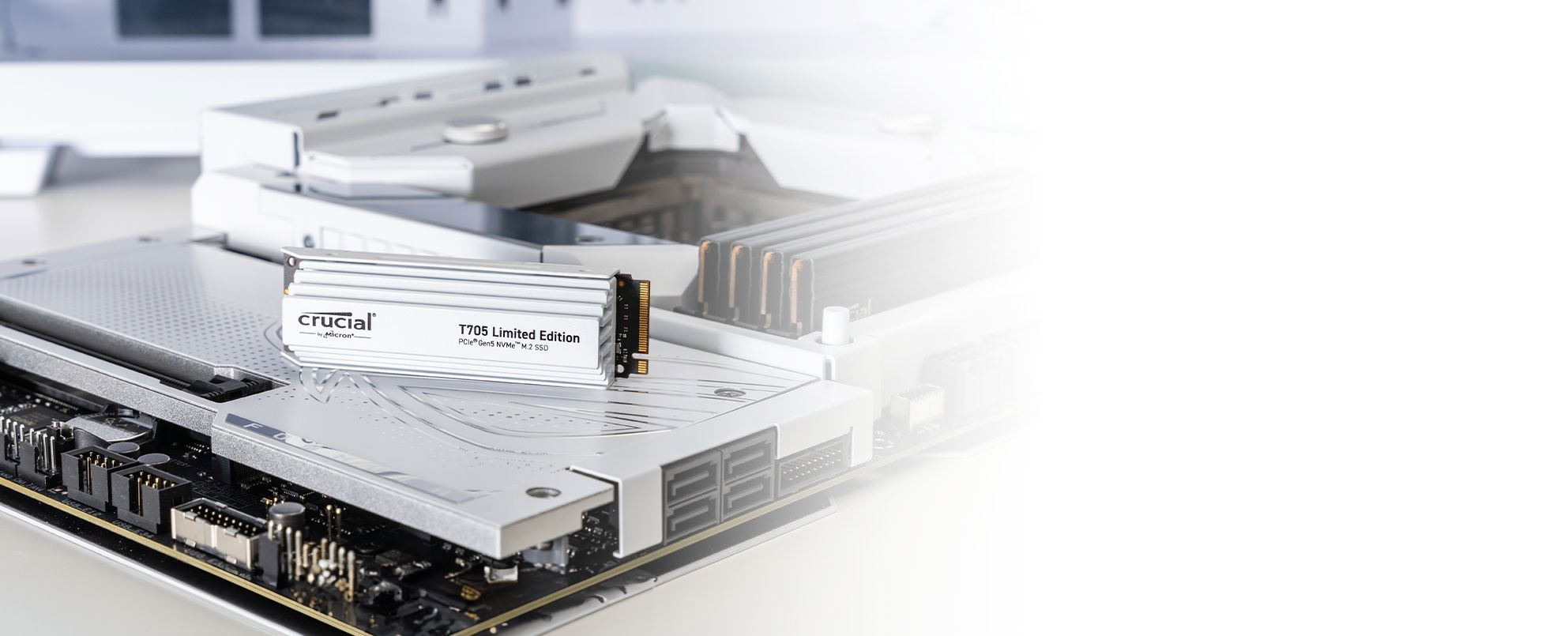Crucial T705 w/ Heatsink PCIe Gen5 NVMe M.2 SSD - 2TB White | PLE