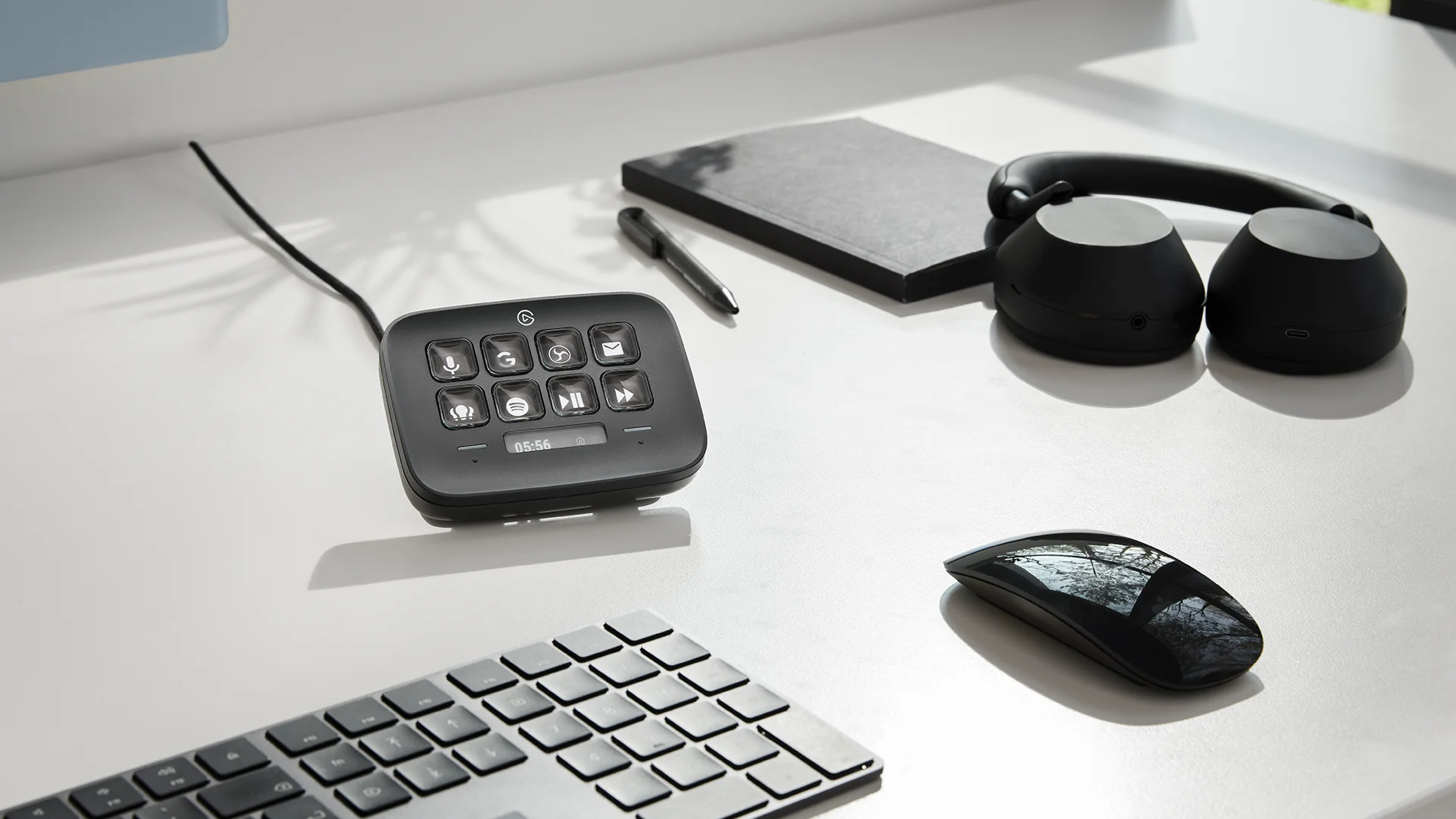 Elgato Stream Deck Neo - Black [10GBJ9911]