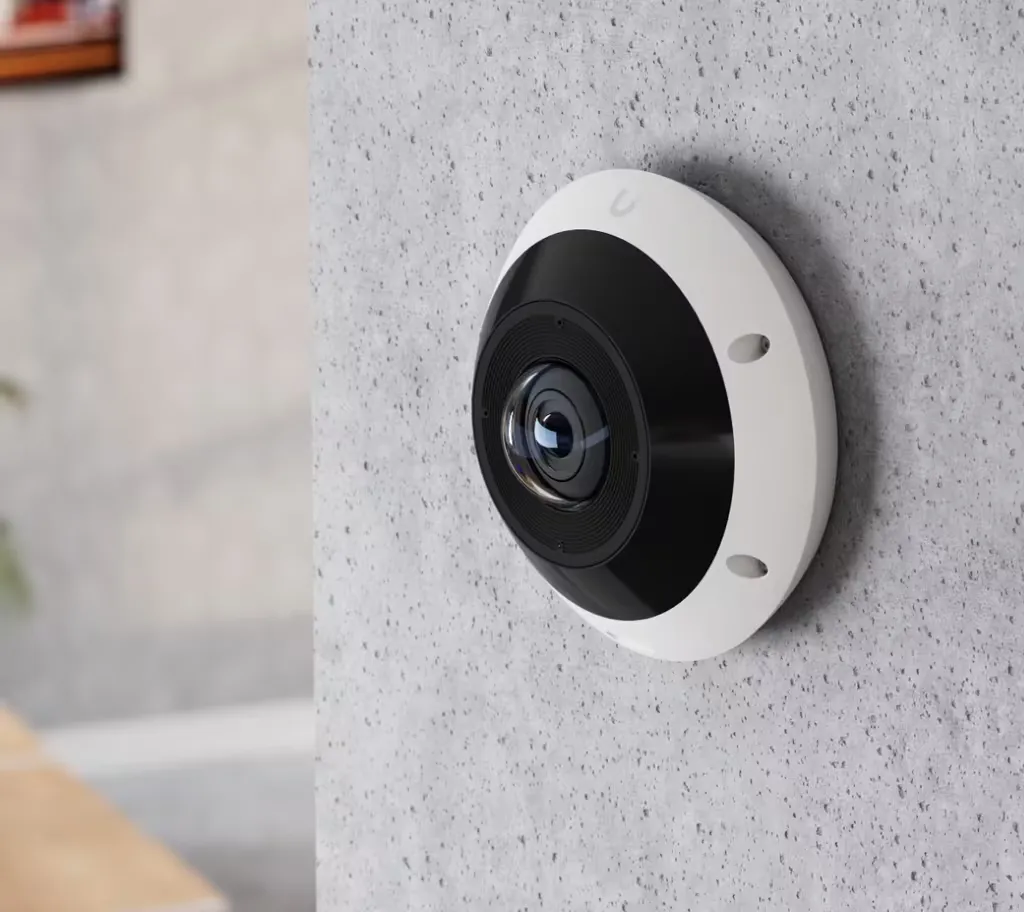 Complete Panoramic Surveillance